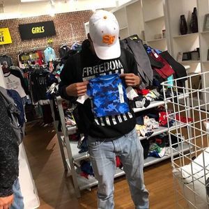 Meet your Posher, Javier